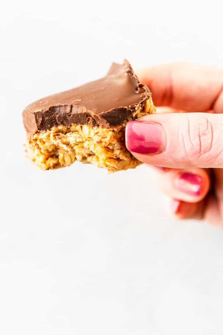 No-Bake Chocolate Oat Bars